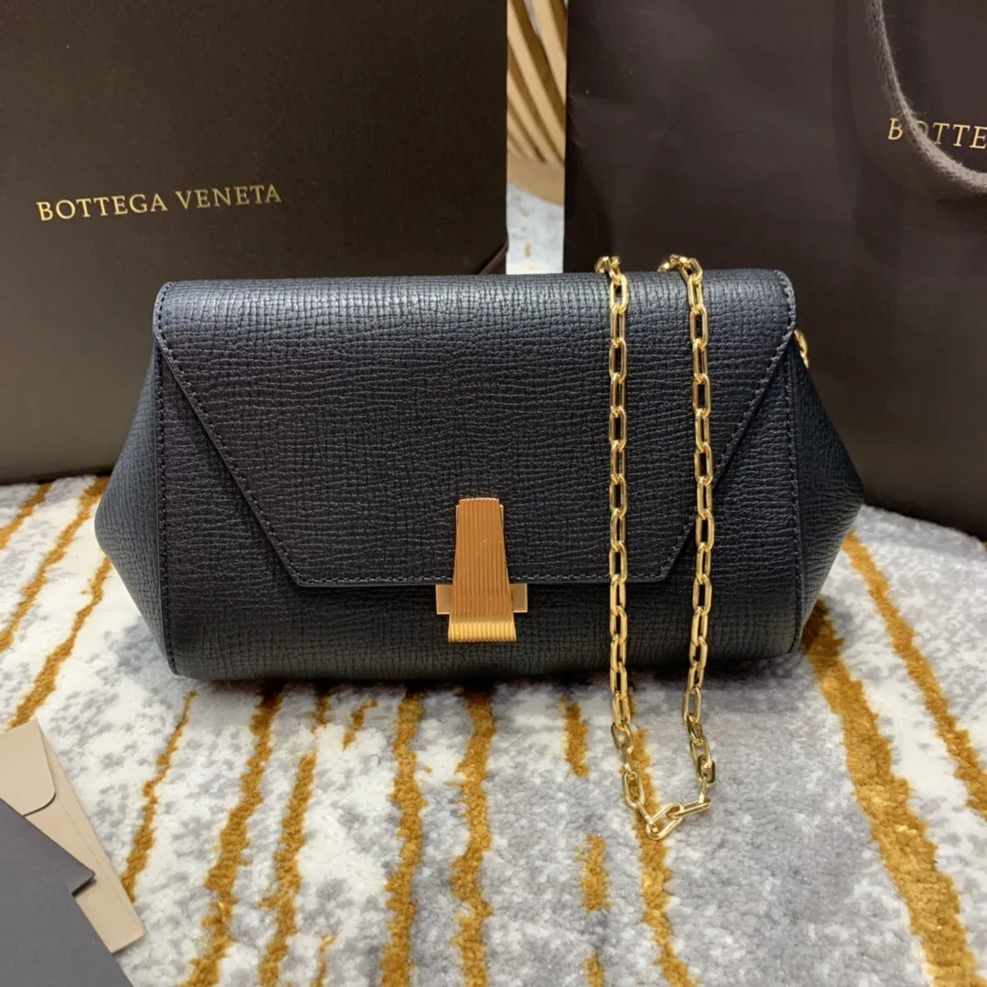 Bottega Veneta Mini