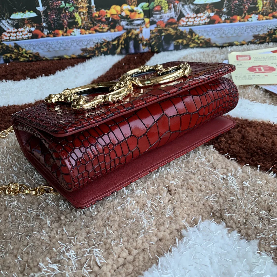 Alternative view of Dolce & Gabbana DG Girls CrossBody Bag Burgundy /