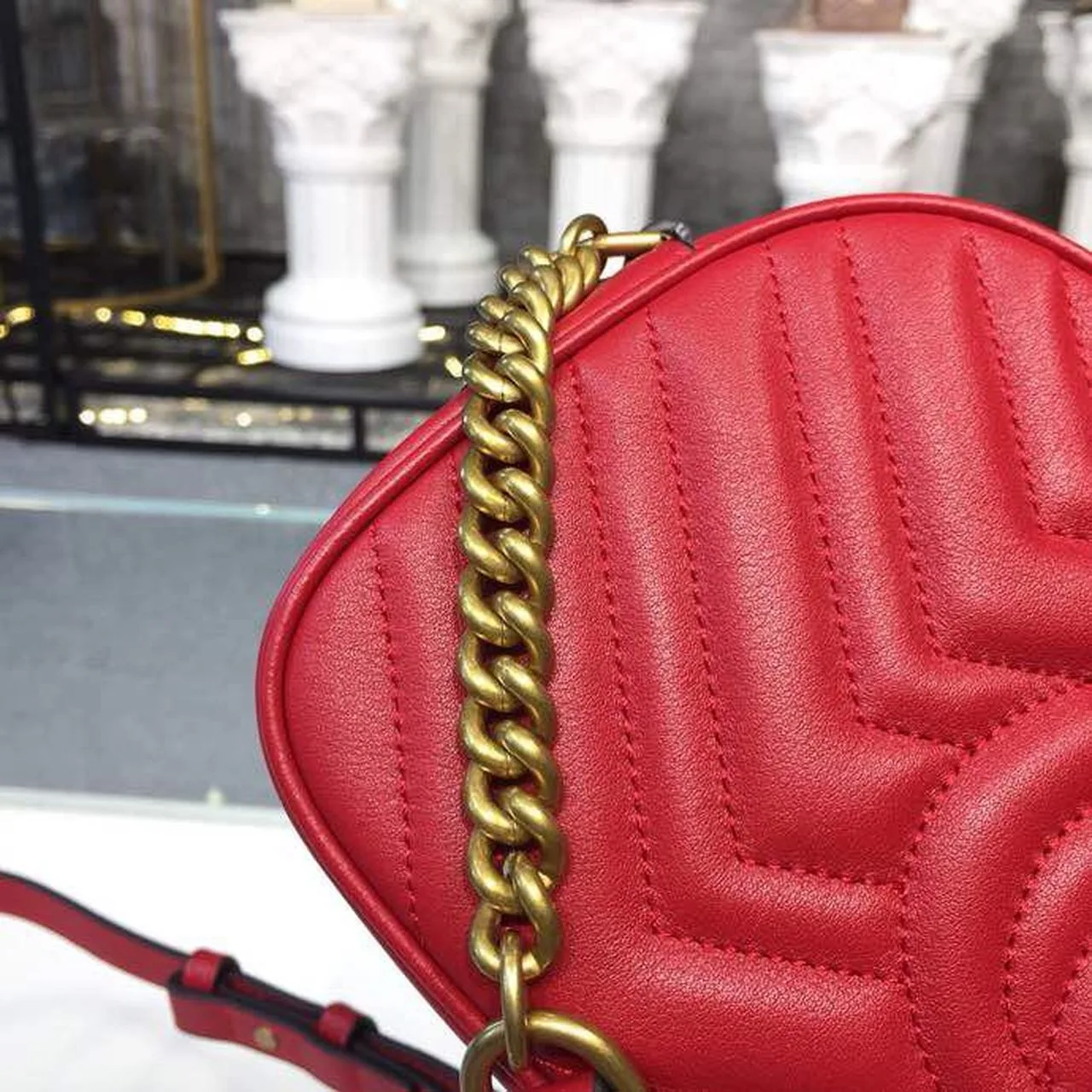 Gucci GG Marmont Small Matelassé Shoulder Bag Hibiscus Red Matelassé Chevron / - Image 10