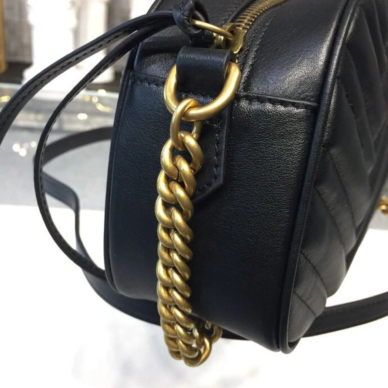 Gucci GG Marmont Small Matelassé Shoulder Bag Black Matelassé Chevron / - Image 5