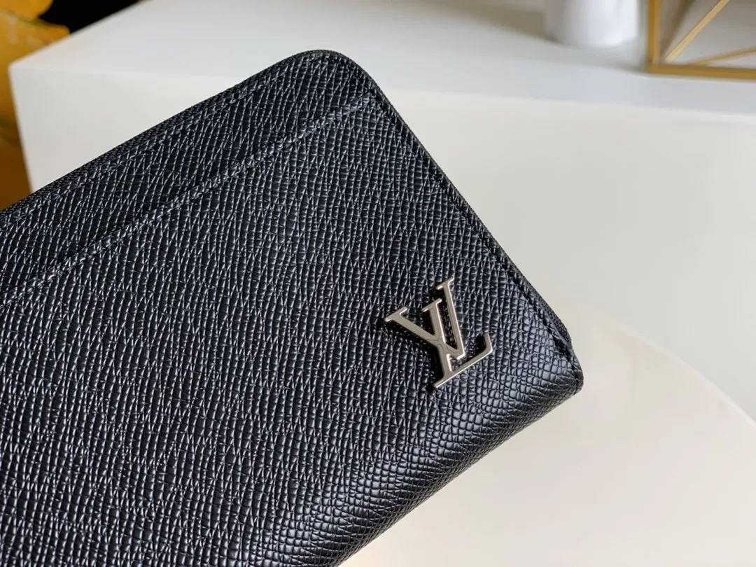 Louis Vuitton Zippy Dragonne Wallet Taiga Black - Image 3
