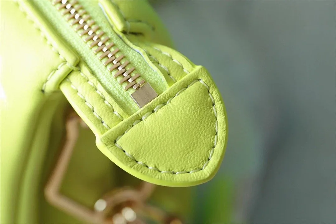 Louis Vuitton Coussin PM Shoulder Bag / Monogram Yellow Gold Hardware - Image 7