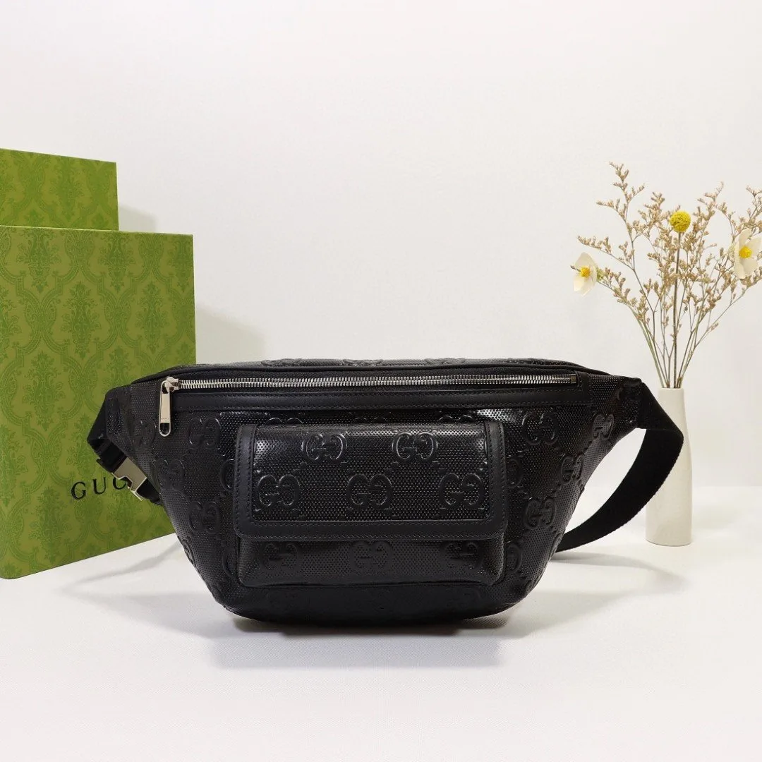 Gucci Embossed Belt Bag Black / - Image 7