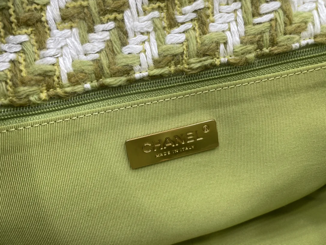 Chanel 19 Large Handbag Gold Hardware Green - Image 10