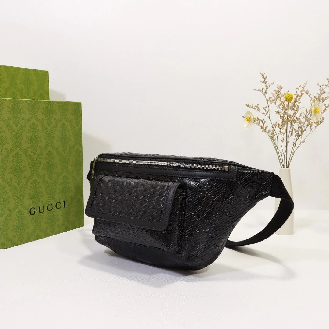 Gucci Embossed Belt Bag Black / - Image 8