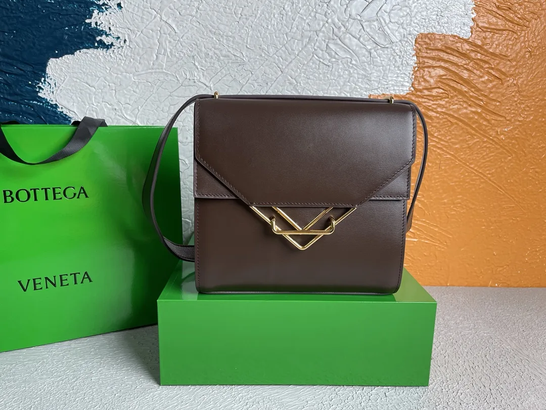 Bottega Veneta Clip