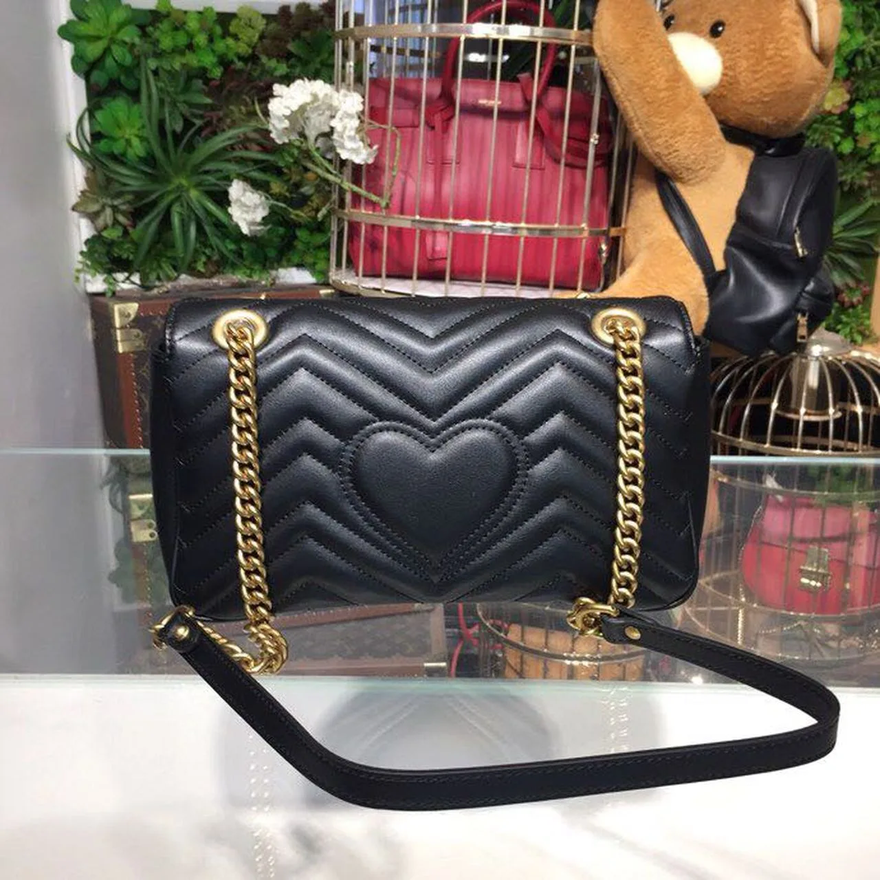 Gucci GG Marmont Small Matelassé Shoulder Bag Black / - Image 4