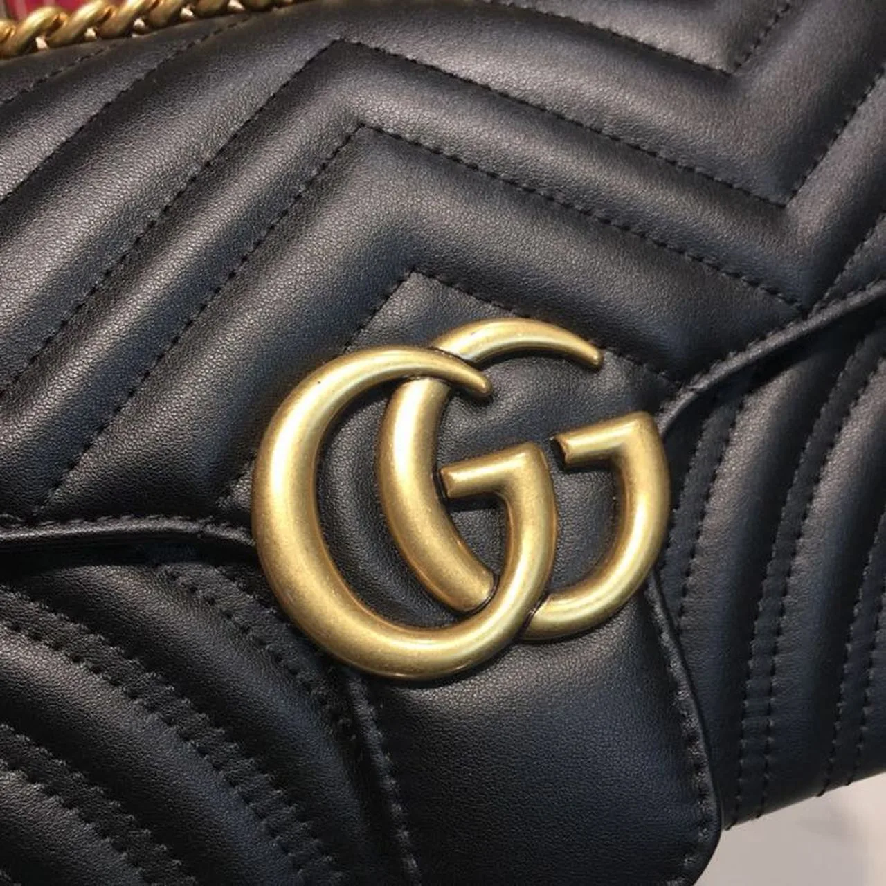 Gucci GG Marmont Small Matelassé Shoulder Bag Black / - Image 6