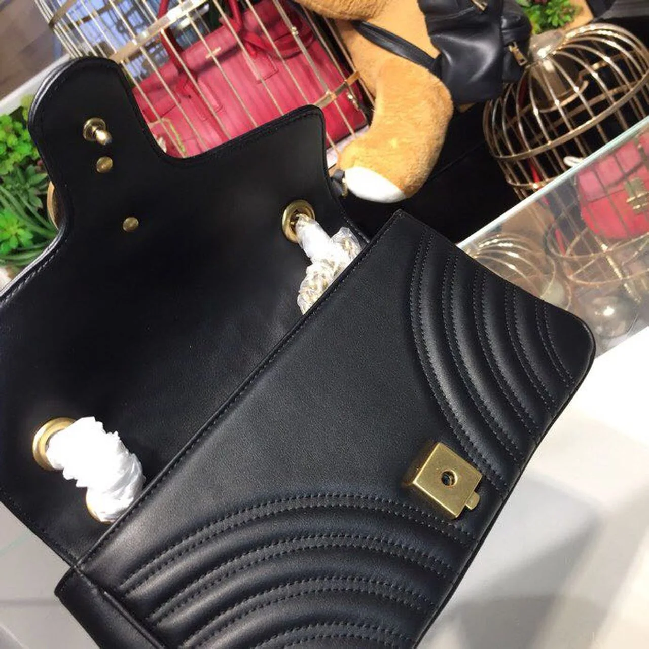 Gucci GG Marmont Small Matelassé Shoulder Bag Black / - Image 7
