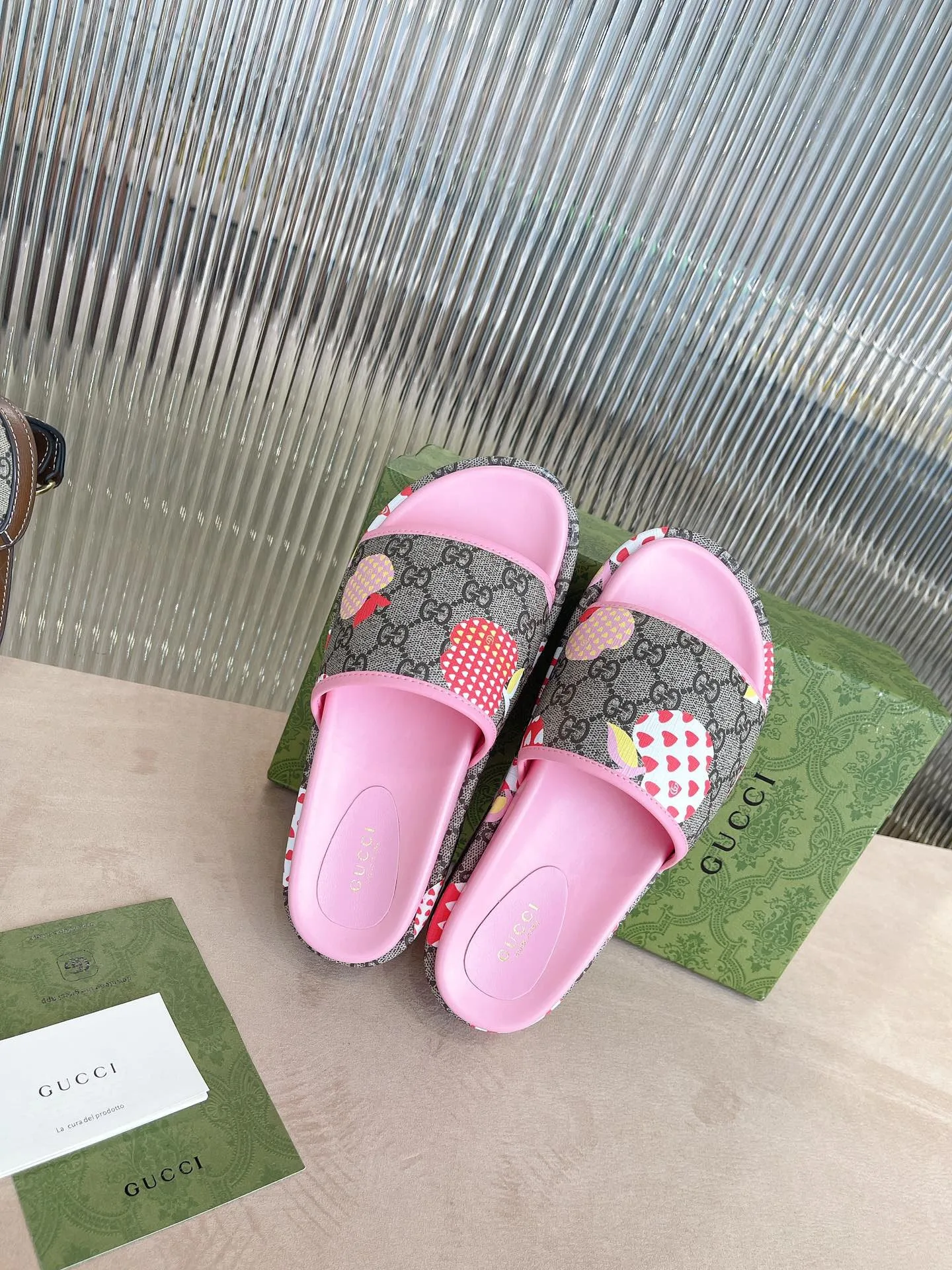 Gucci GG Blooms Supreme Floral Slide Sandal By Canvas Fabric Pink - Image 5