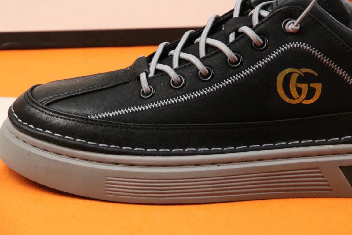 Gucci Men’s Sneakers With Logo GG Gold Web Black - Image 2