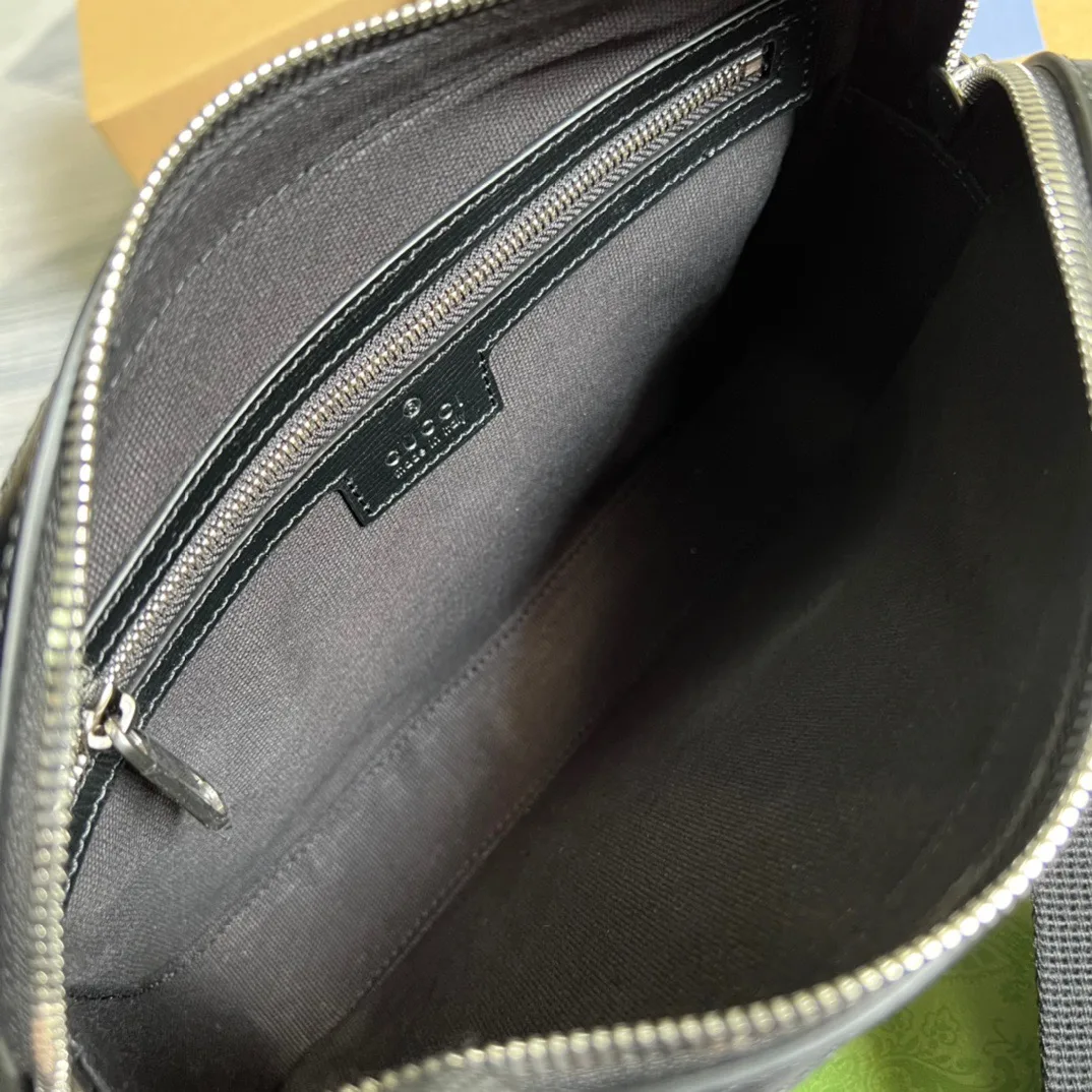 Gucci Shoulder Bag With Interlocking G Black GG Supreme Canvas / - Image 6