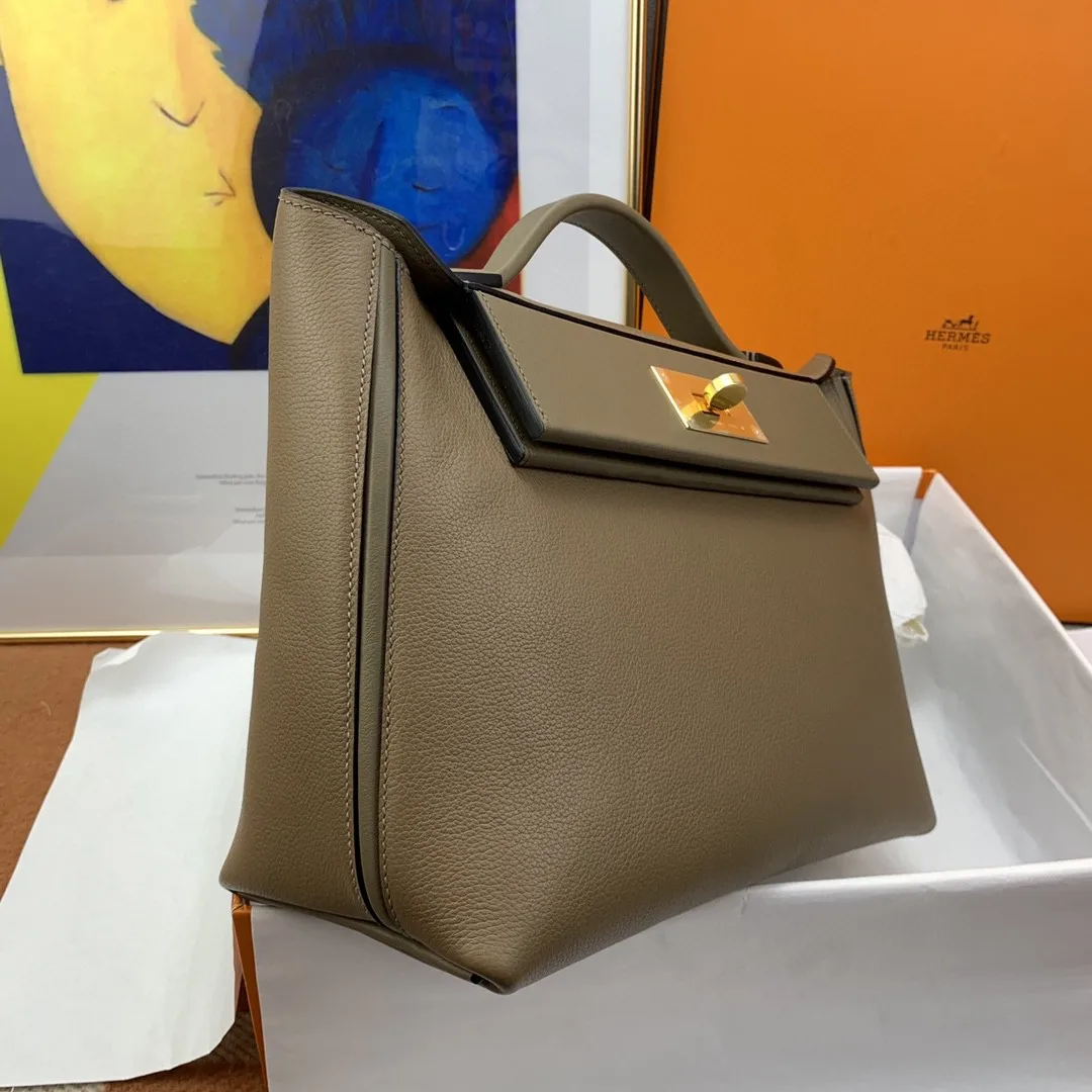Hermes Clemence Swift Light Brown - Image 5