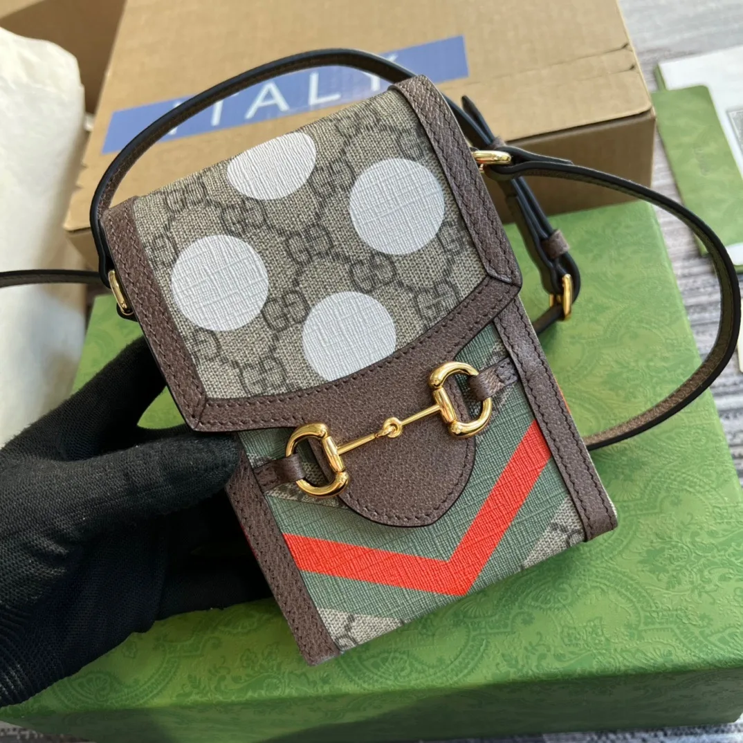 Gucci Horsebit 1955 Mini Bag / Beige/ Ebony GG Supreme Canvas With Geometric Print - Image 4