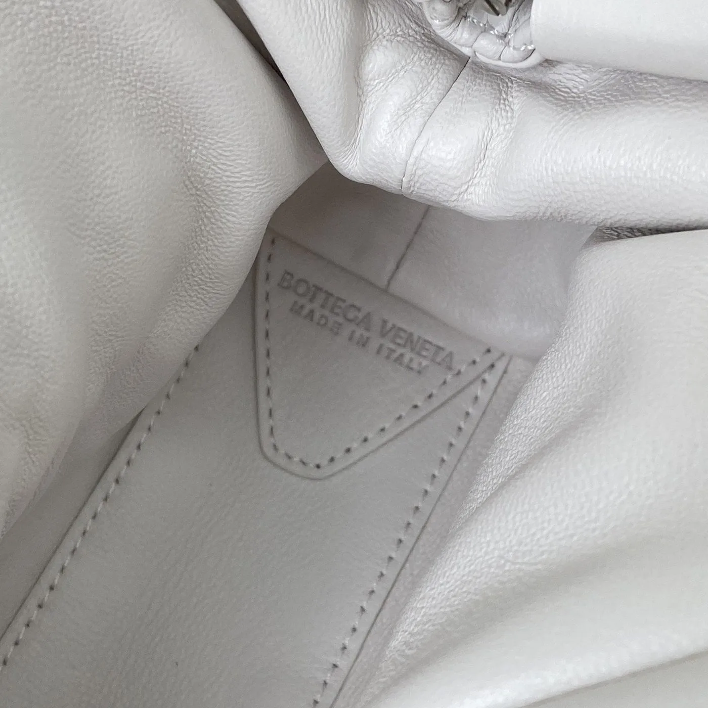 Bottega Veneta Point Chalk - Image 3