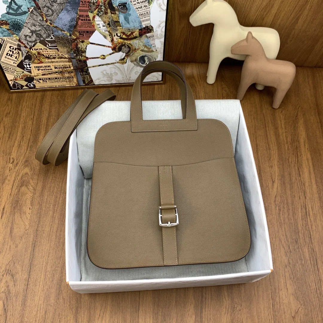 Hermes Halzan 31