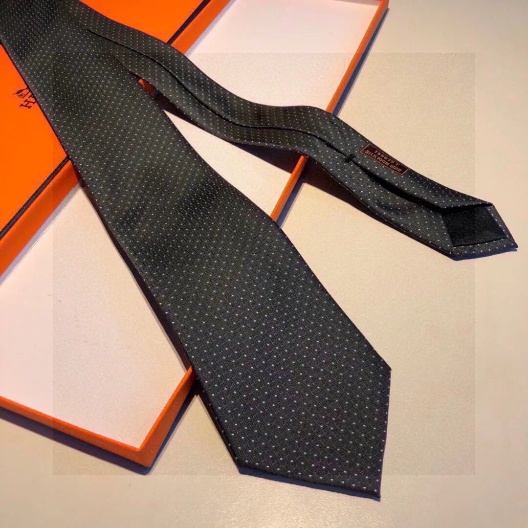 Hermes Tie 7 Faconnee New H Tie Noir Hermes Men Tie 01 - Image 5