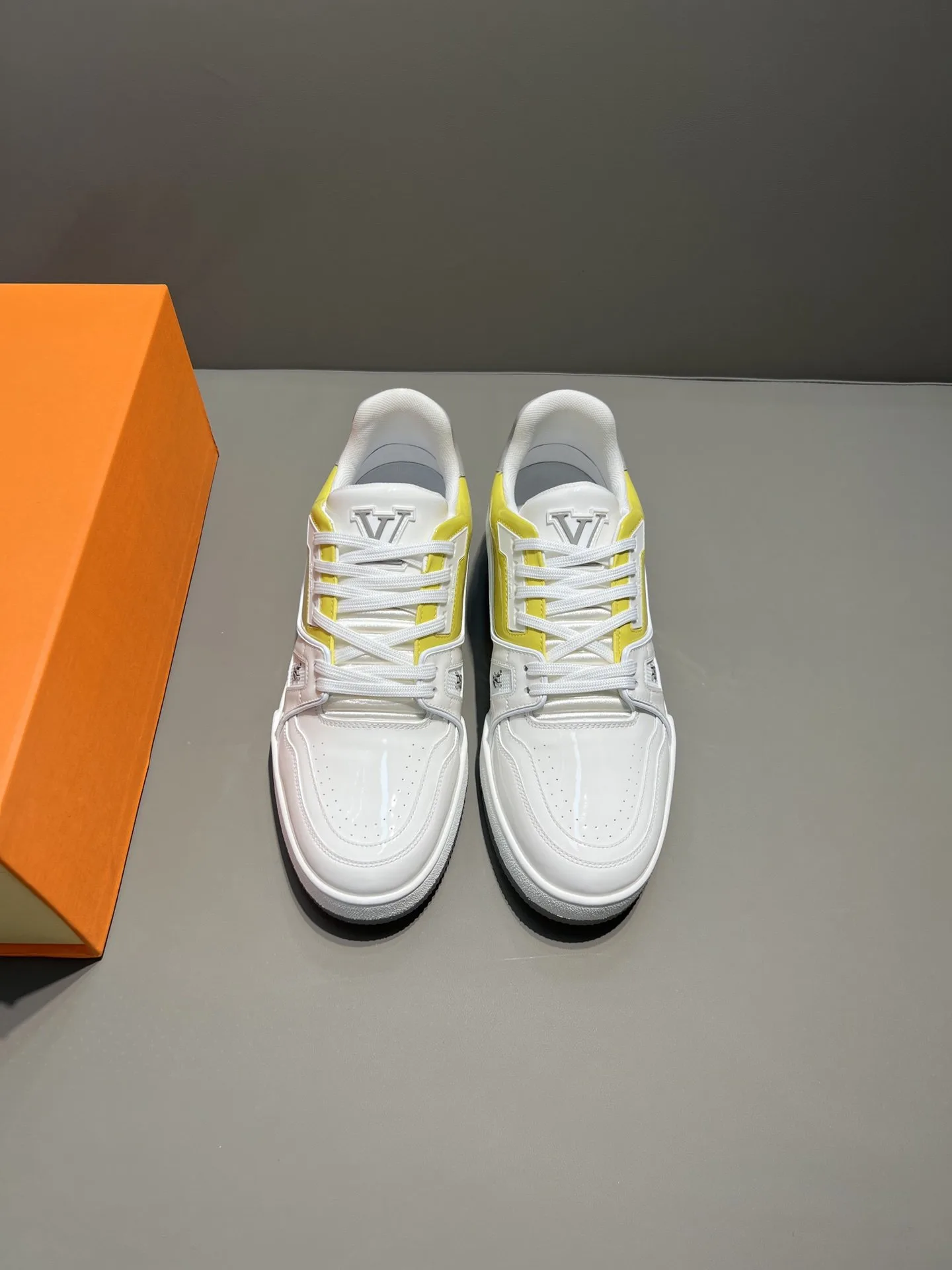 Louis Vuitton Trainer Sneaker White/Yellow Virgil Abloh - Image 6