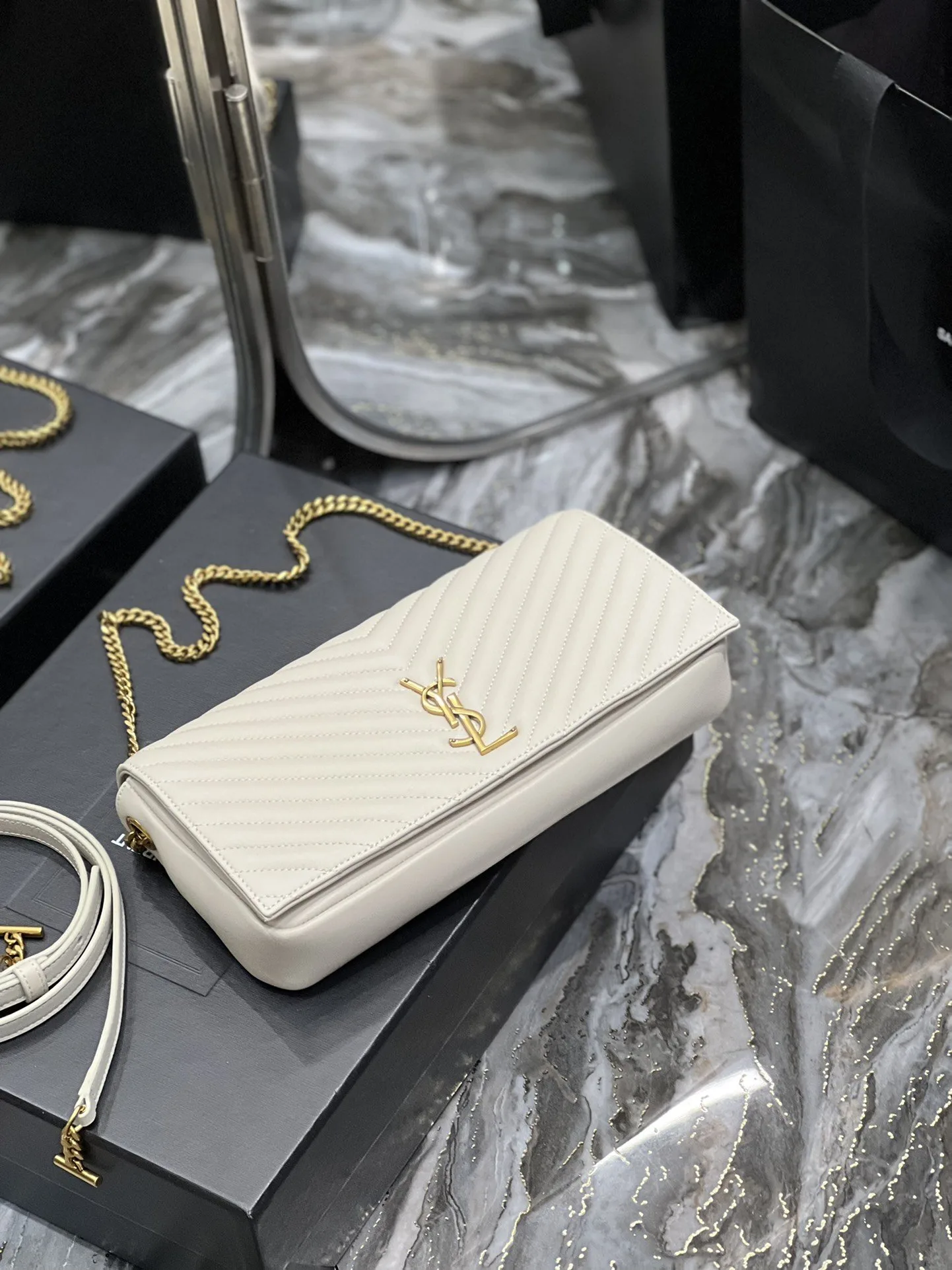 Saint Laurent Kata 99 Chain Bag White With Gold Hardware / YSL - Image 7