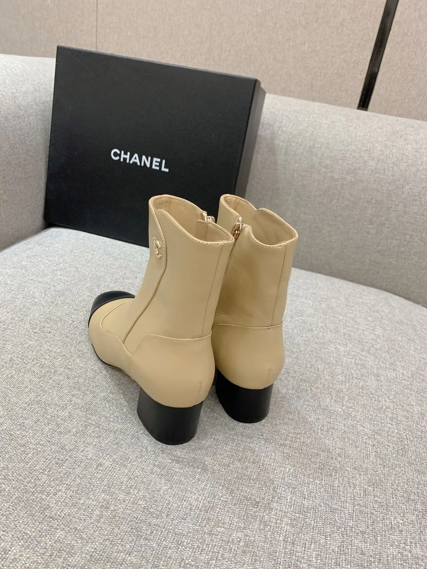 Chanel Ankle Boots White / - Image 5
