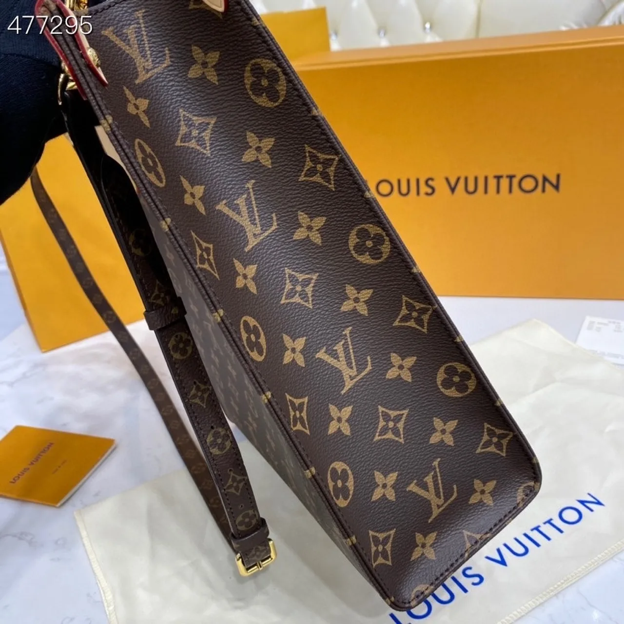 Louis Vuitton Sac Plat PM Monogram Canvas - Image 3