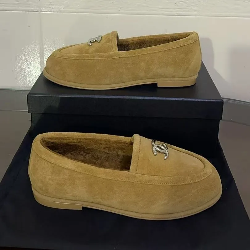 Chanel Shearling Lined Suede Loafers - Size 38EU - 7US - Image 5