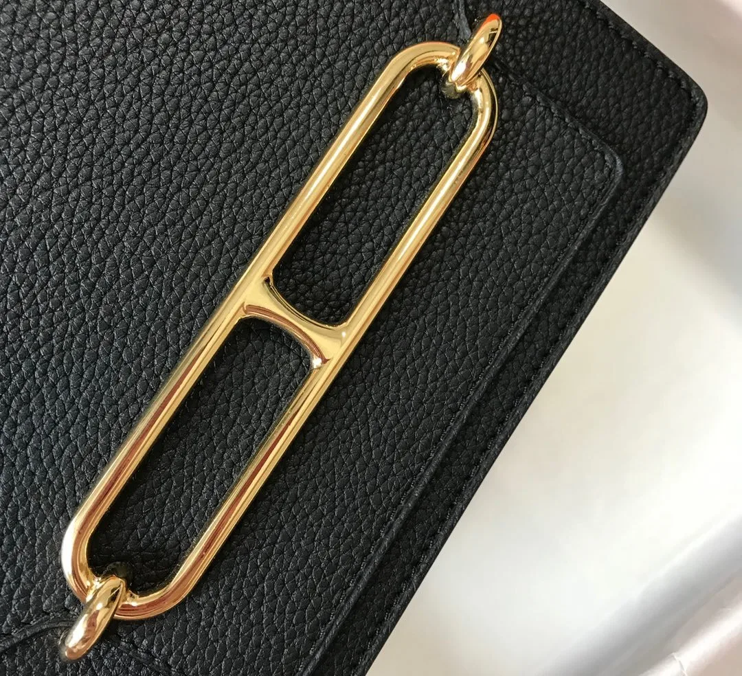 Alternative view of Hermes Mini Evercolor Sac Roulis 19 Black