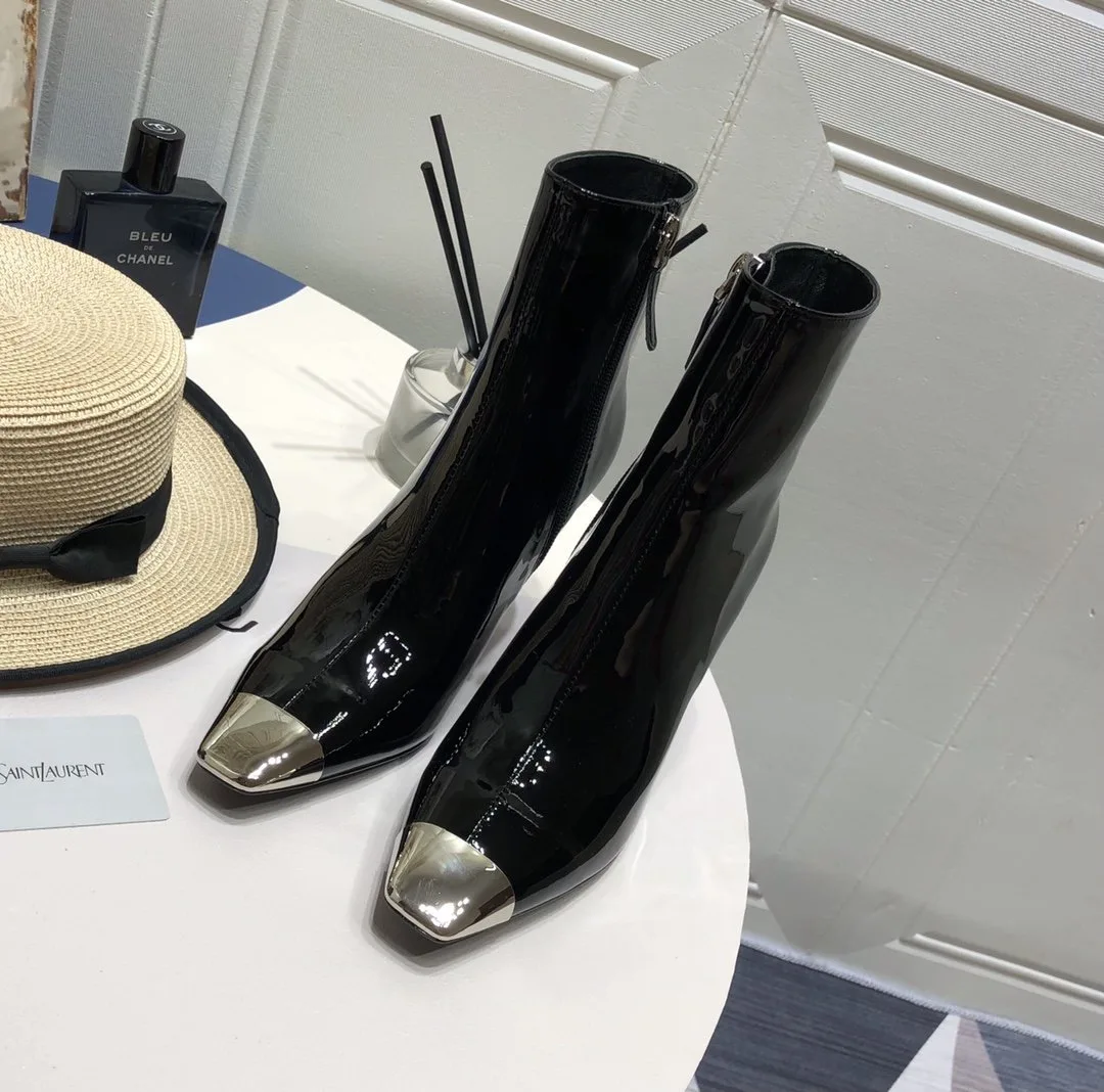 Saint Laurent Marita