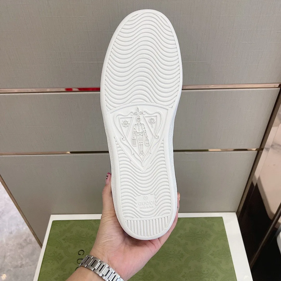Gucci x Adidas Men’s GG Sneakers Light Blue - Image 7