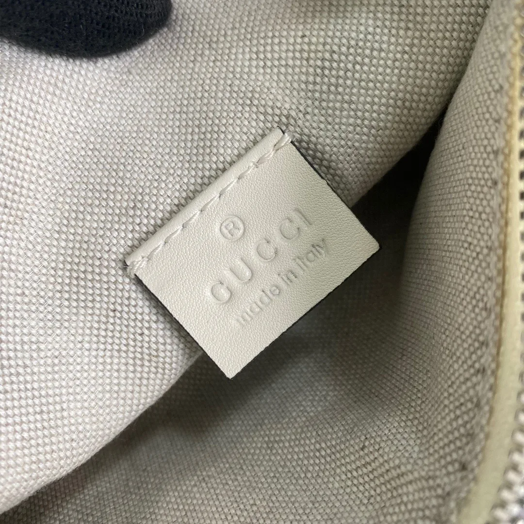 Gucci GG Embossed Belt Bag White GG Embossed / - Image 7