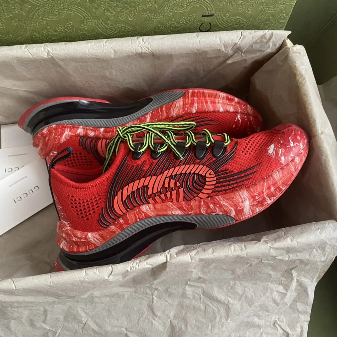 Gucci Run Men’s Sneaker Red - Image 2