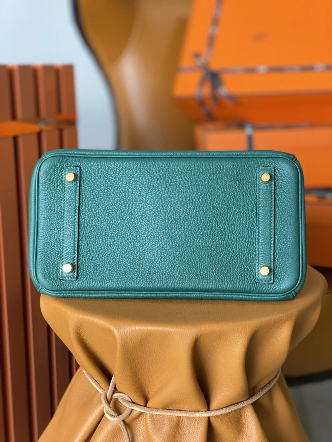 Hermes Birkin Top Handle Bag / Nata Swift Dark Green Gold Hardware - Image 7