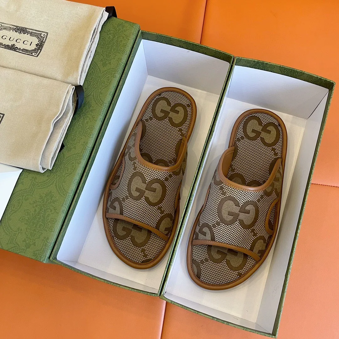 Gucci Men’s GG Supreme Slide Sandal Brown And Beige - Image 9