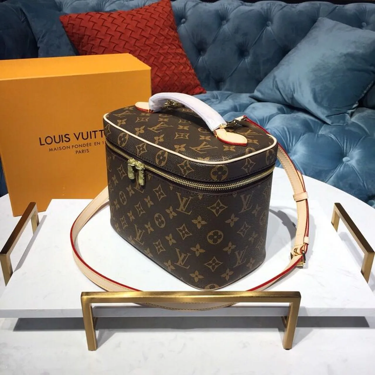 Louis Vuitton Nice BB Vanity Case / Brown Monogram Gold Hardware - Image 4