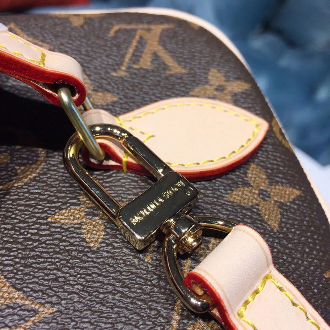 Louis Vuitton Nice BB Vanity Case / Brown Monogram Gold Hardware - Image 8