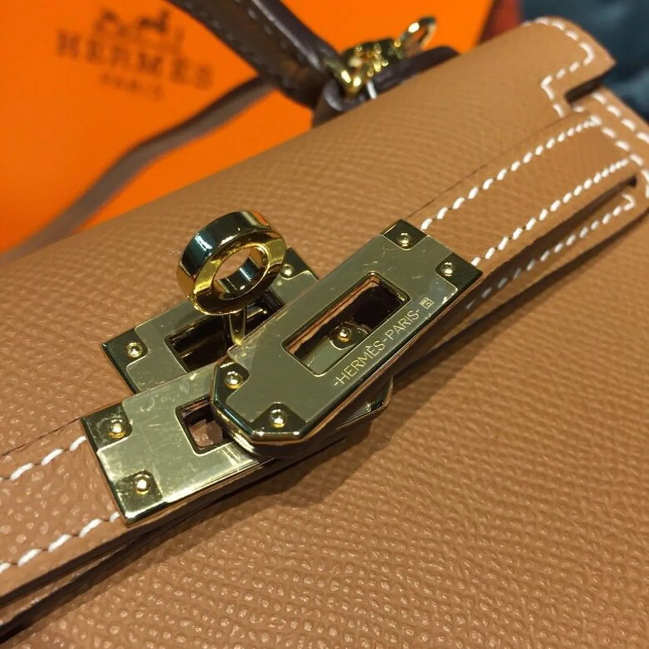 Hermes Mini Kelly Gold Gold Toned Hardware / - Image 8