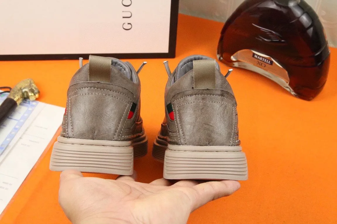 Gucci Men’s Sneakers With Logo GG Gold Web Brown - Image 7