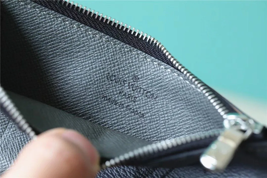 Alternative view of Louis Vuitton Coin Card Holder Monogram Eclipse