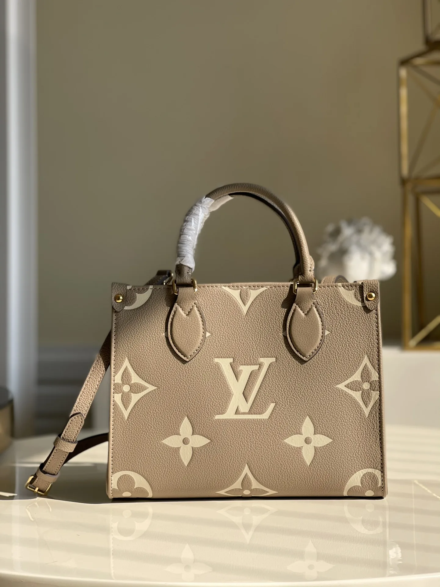 Louis Vuitton Handle