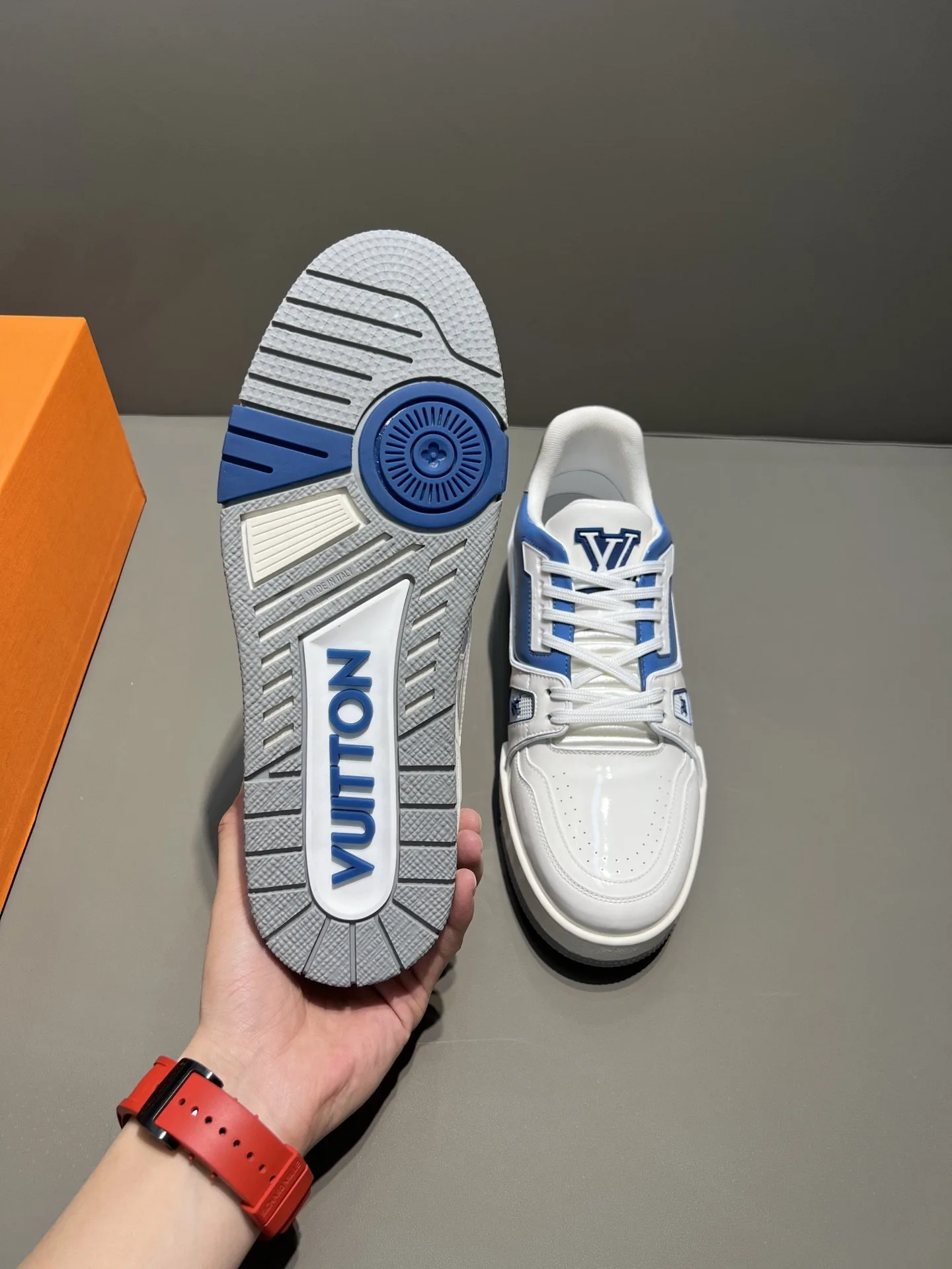 Louis Vuitton Trainer Sneaker White/Blue Virgil Abloh - Image 5