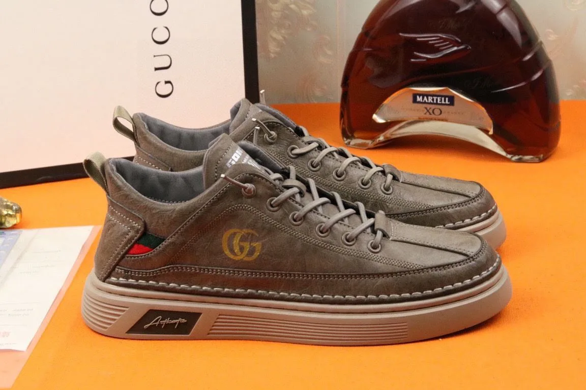 Gucci Men’s Sneakers With Logo GG Gold Web Brown - Image 6