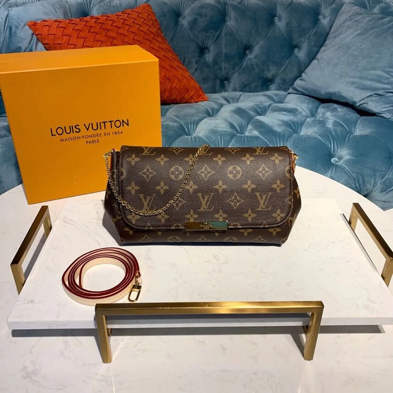 Louis Vuitton Favorite PM Monogram Canvas - Image 5
