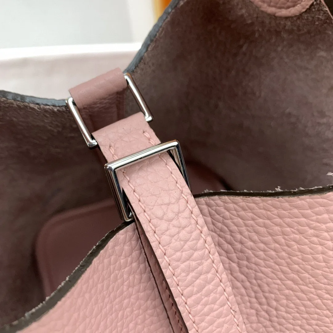 Hermes Picotin Lock 18 Bag Light Pink With Silver-Toned Hardware - Image 3