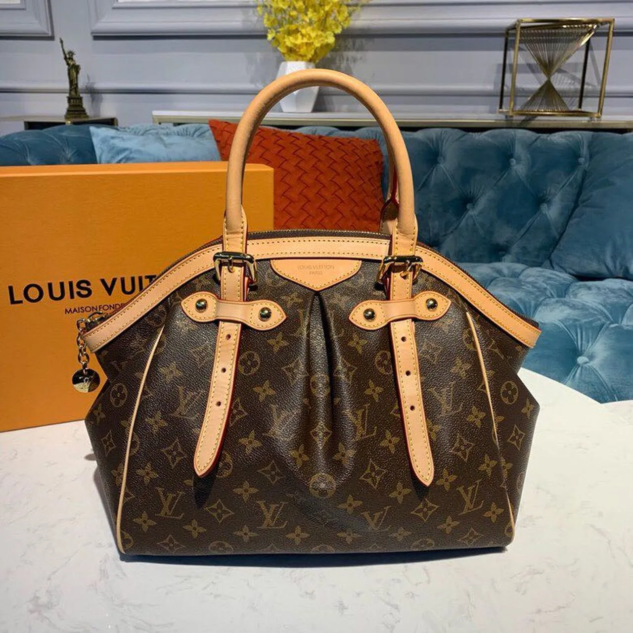 Louis Vuitton Tivoli