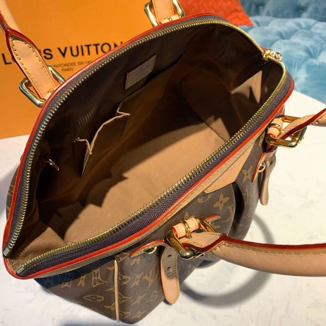 Alternative view of Louis Vuitton Tivoli Tote Bag Monogram Canvas