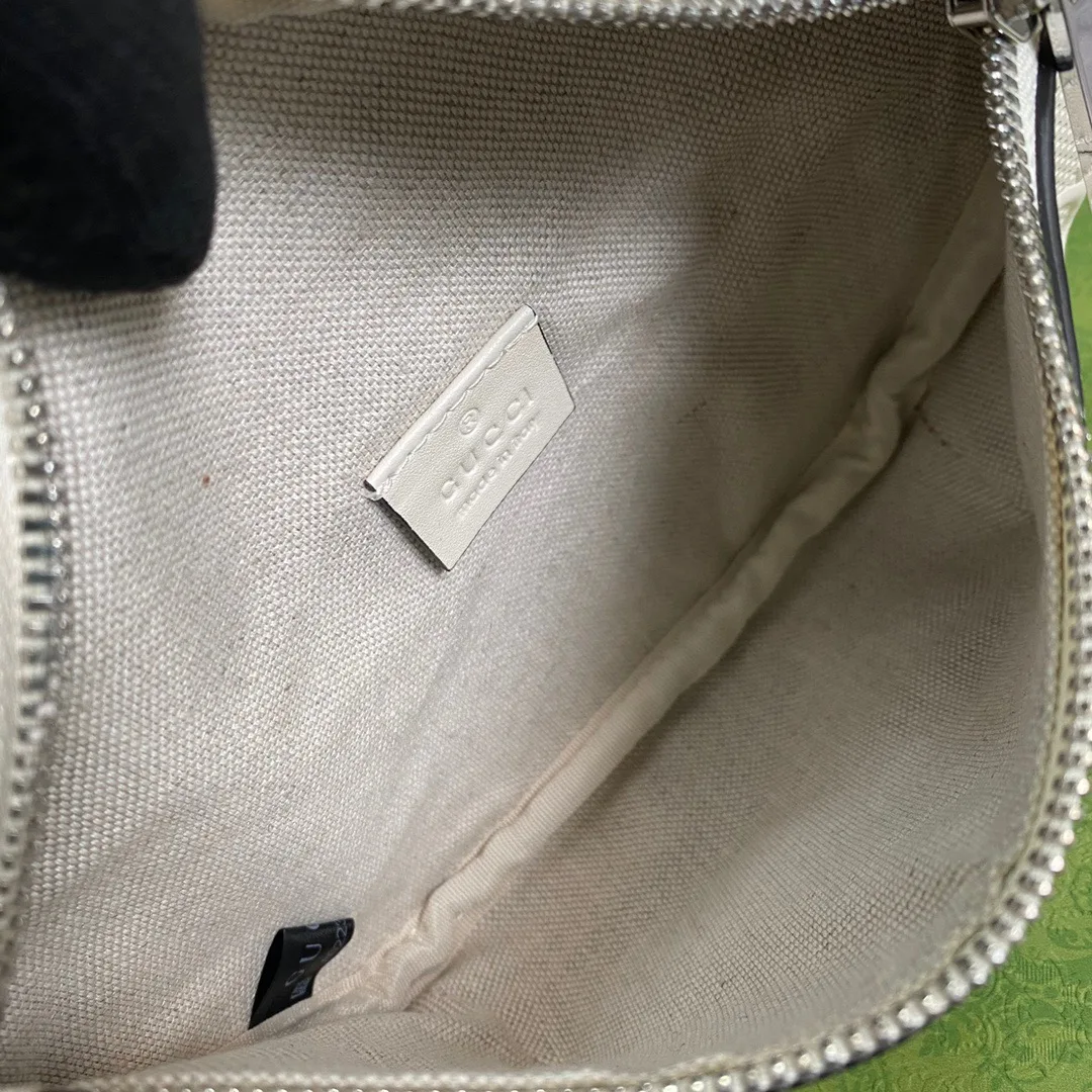 Gucci GG Embossed Belt Bag White GG Embossed / - Image 5