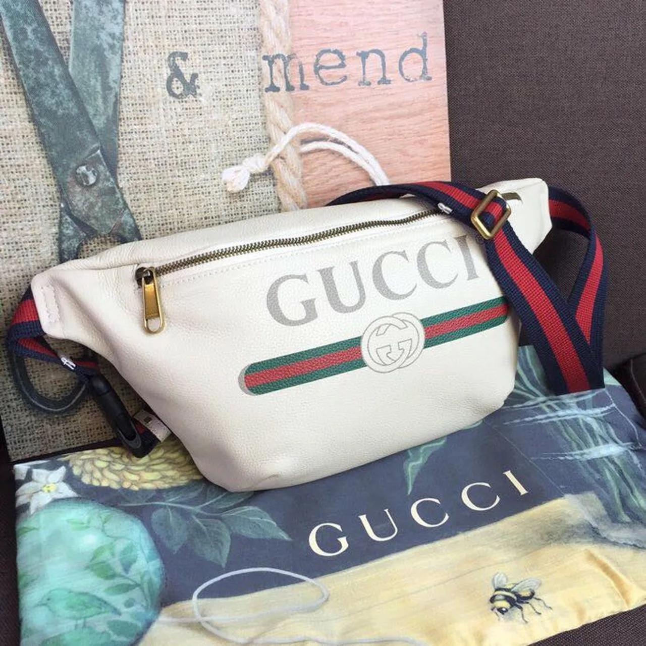Gucci Print Waist Belt Bag White - Image 5