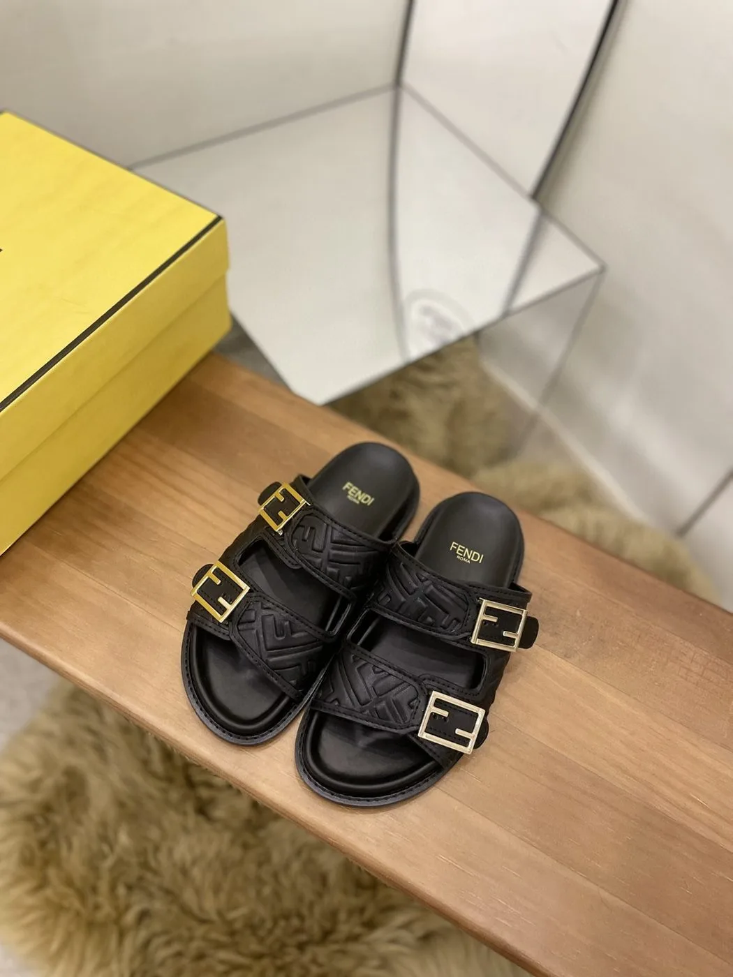 Fendi Feel Slides