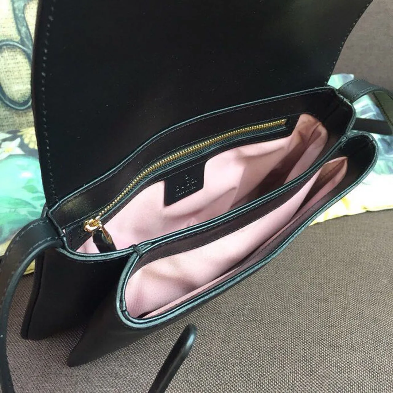 Gucci Arli Shoulder Bag Black, , / - Image 8