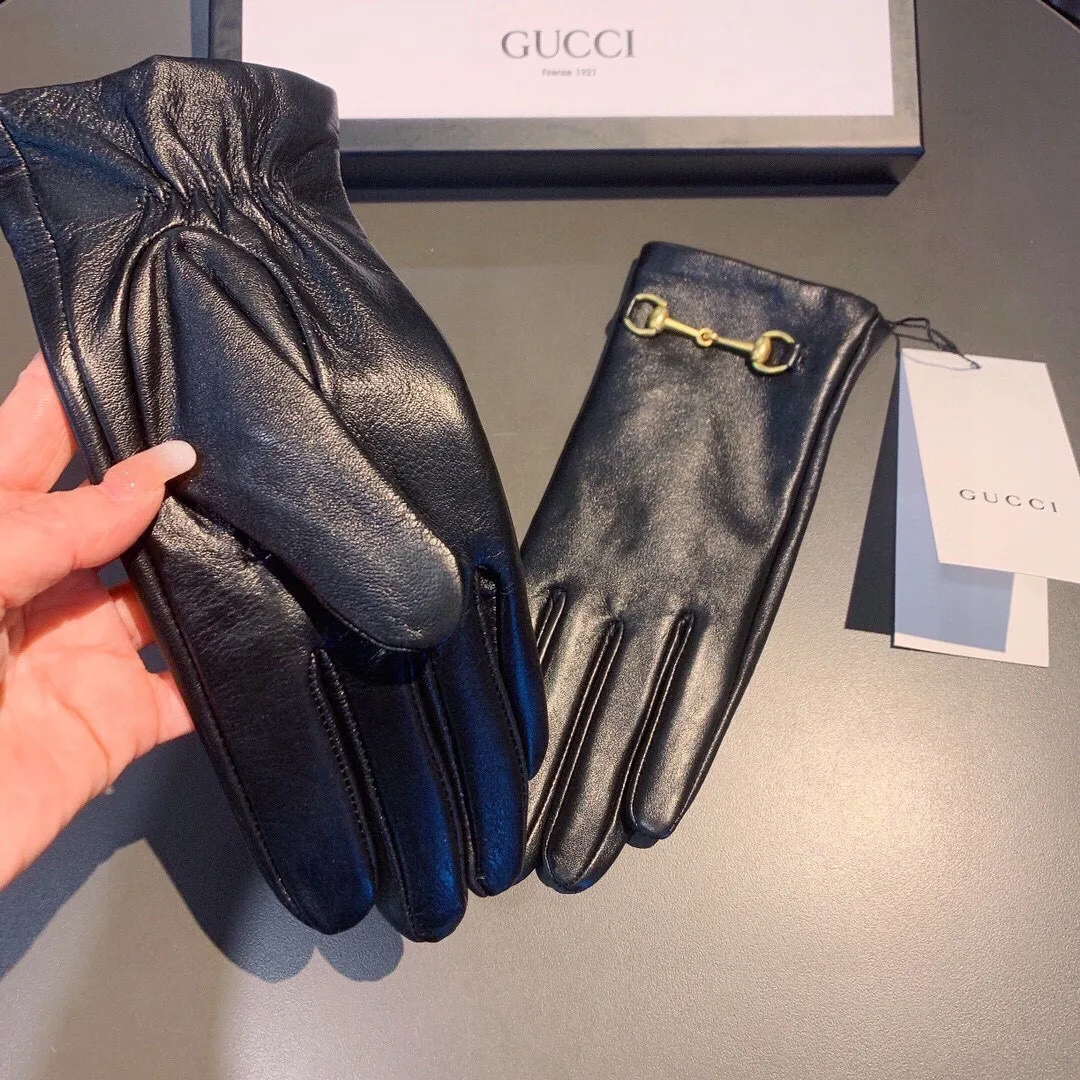 Gucci Gloves With Hoursebit In Black - Image 4